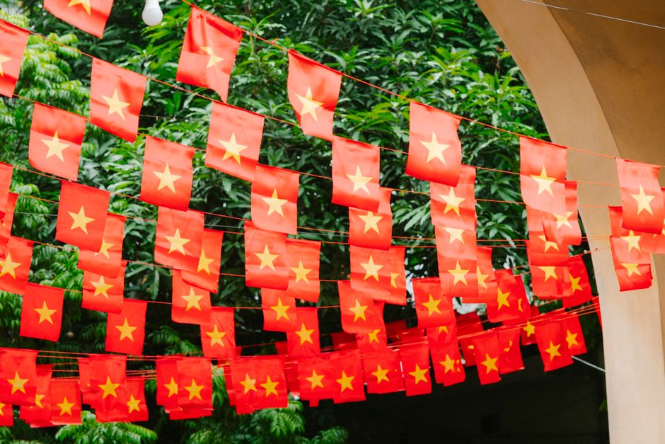 Identifying the Red Flags: What to watch for in any suspicious call or message