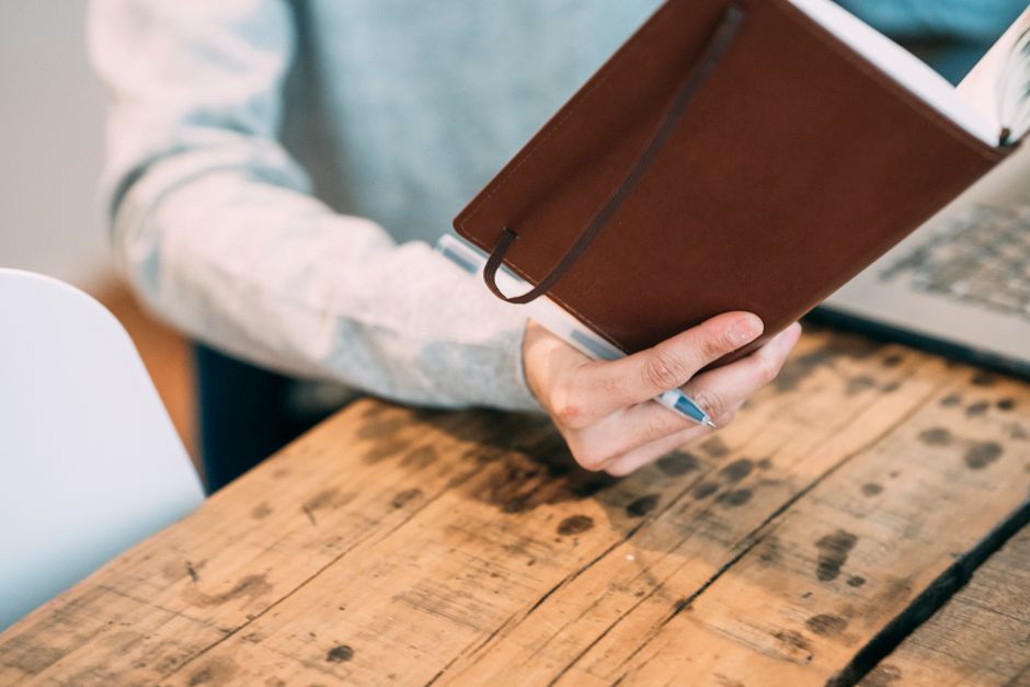 Two Simple, Week-by-Week Reading Plans