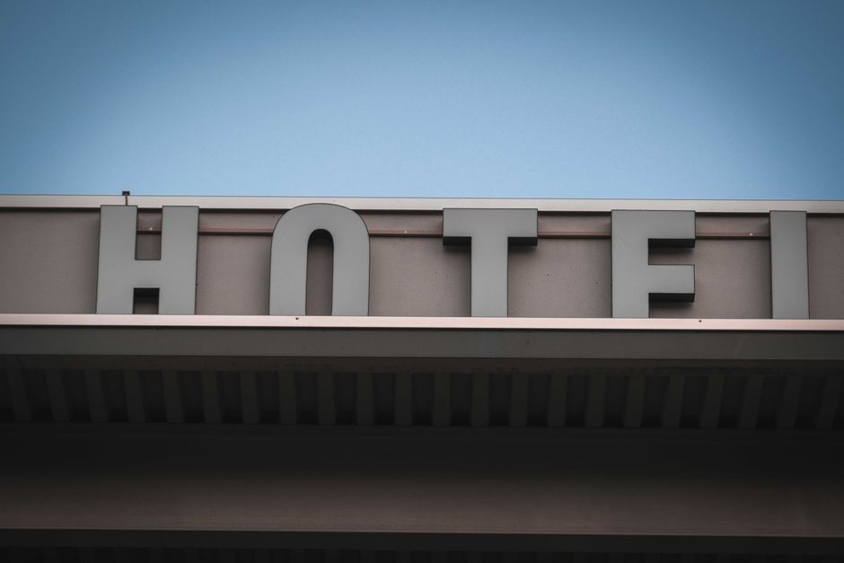 Real-World Scenarios: Hospitality vs Marketing Platform in Action