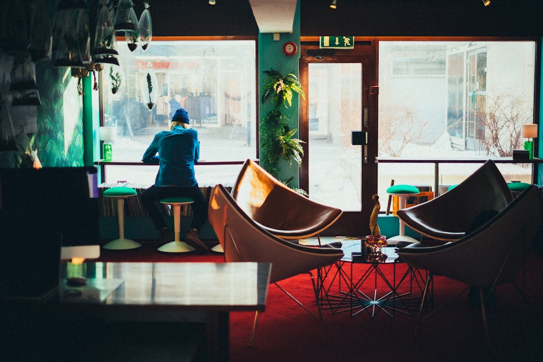 Understanding the Focus: airbnb stock sell after