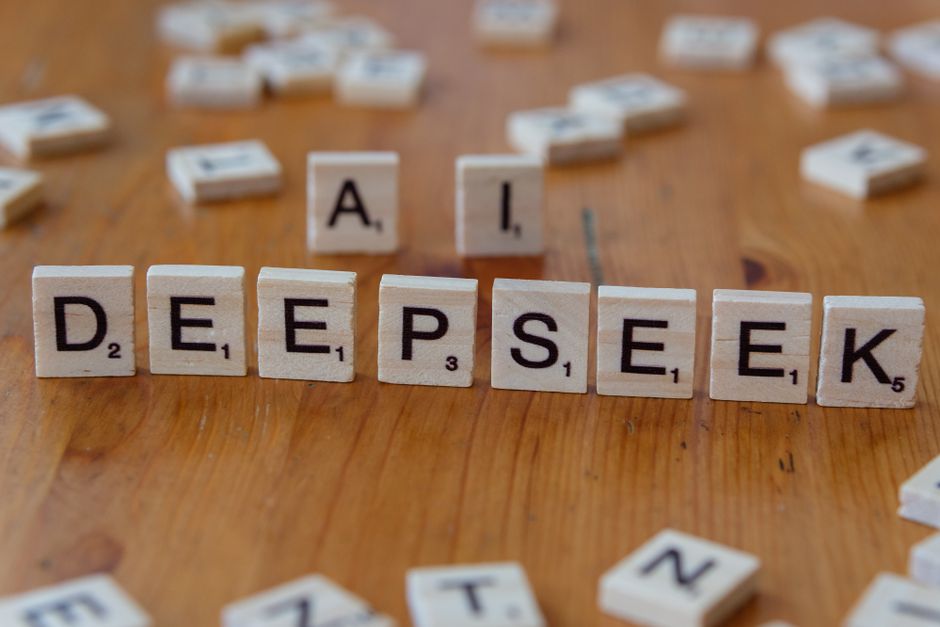 Comparing Alphabet With Peers in the AI Race