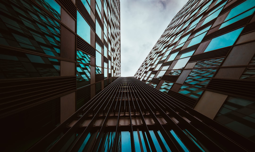Modern Risk-Sharing: The Architecture of Shared Exposure