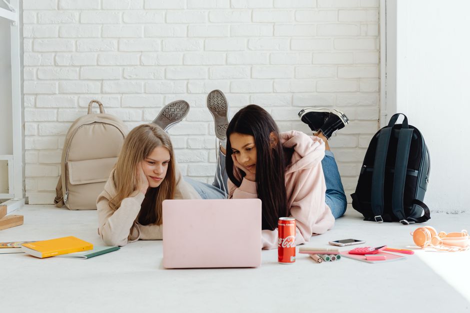 Breaking Down the Costs: What Teens Often Spend on Extracurriculars