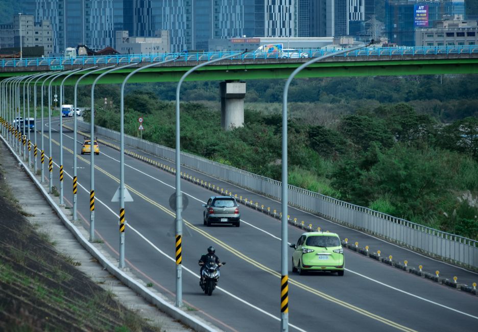 Taiwan: The Chip Corridor Keeps Driving Returns