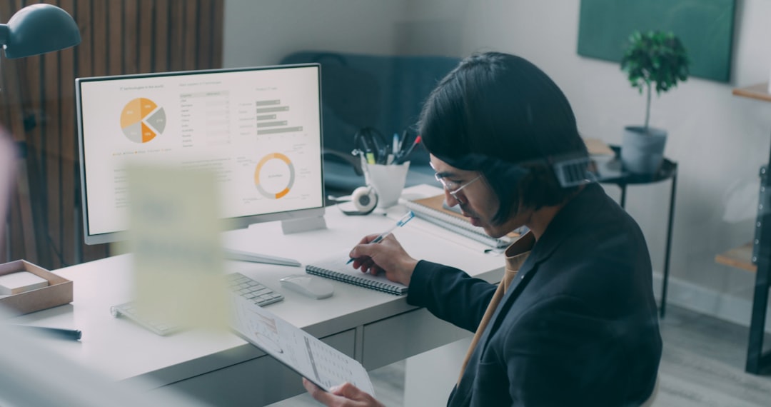 Real-world budgets: scenarios you can customize