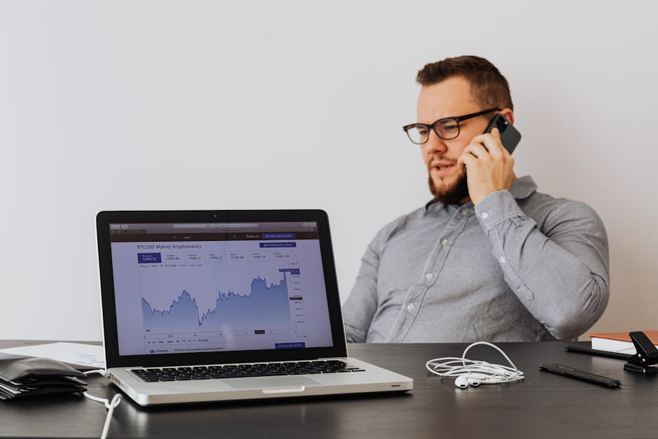 Analyst Pulse and Investor Sentiment