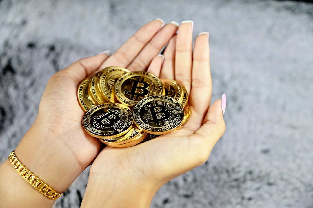 Why Bitcoin Is Feeling the Pressure: The Criss-Cross of Flows and Yields