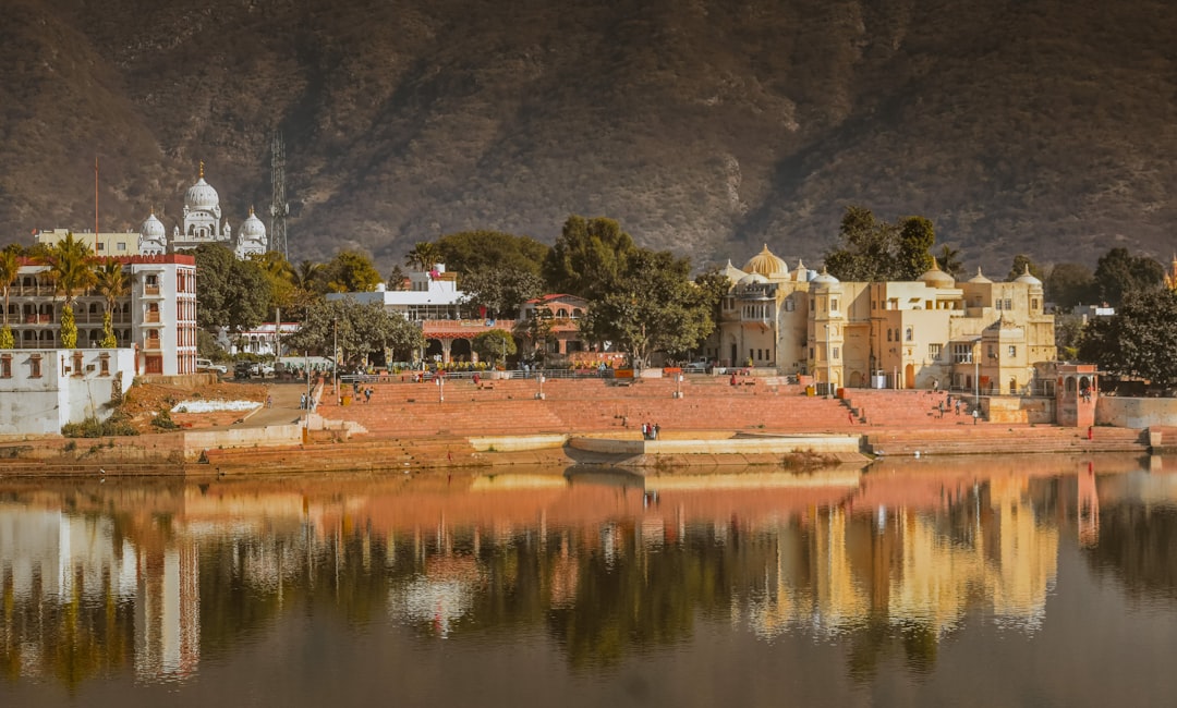 UN Warnings and Hormuz: The Double Headline Risk