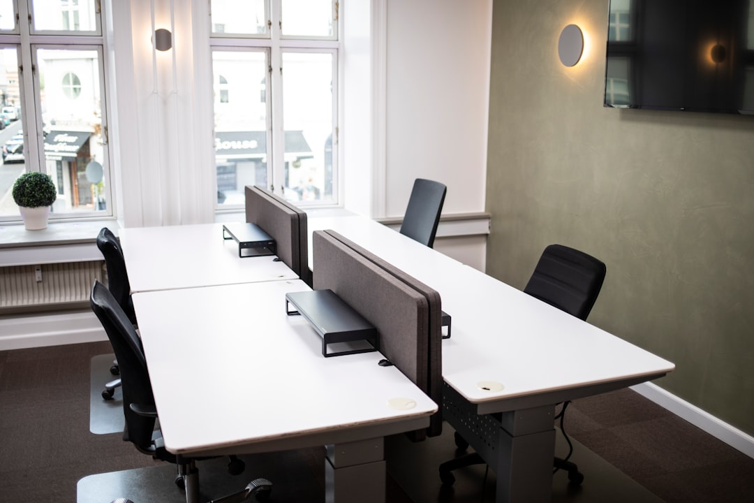 A Lightweight Projection Table: Scenarios at a Glance