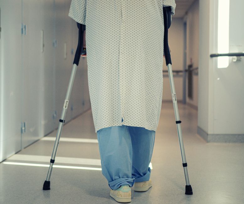 In-Home Care vs. Facility Care: Pros, Cons, and Tradeoffs