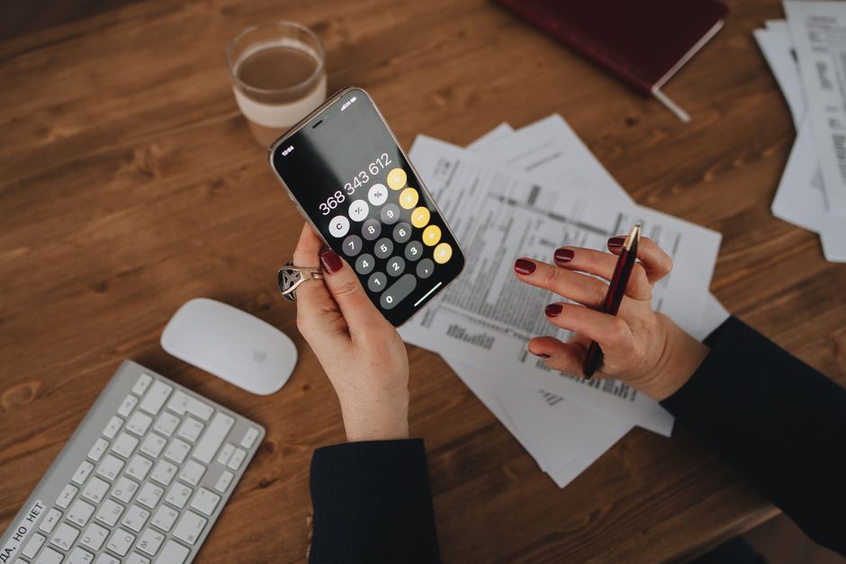 Lessons from the Spotlight: How This Applies to Everyday Finances