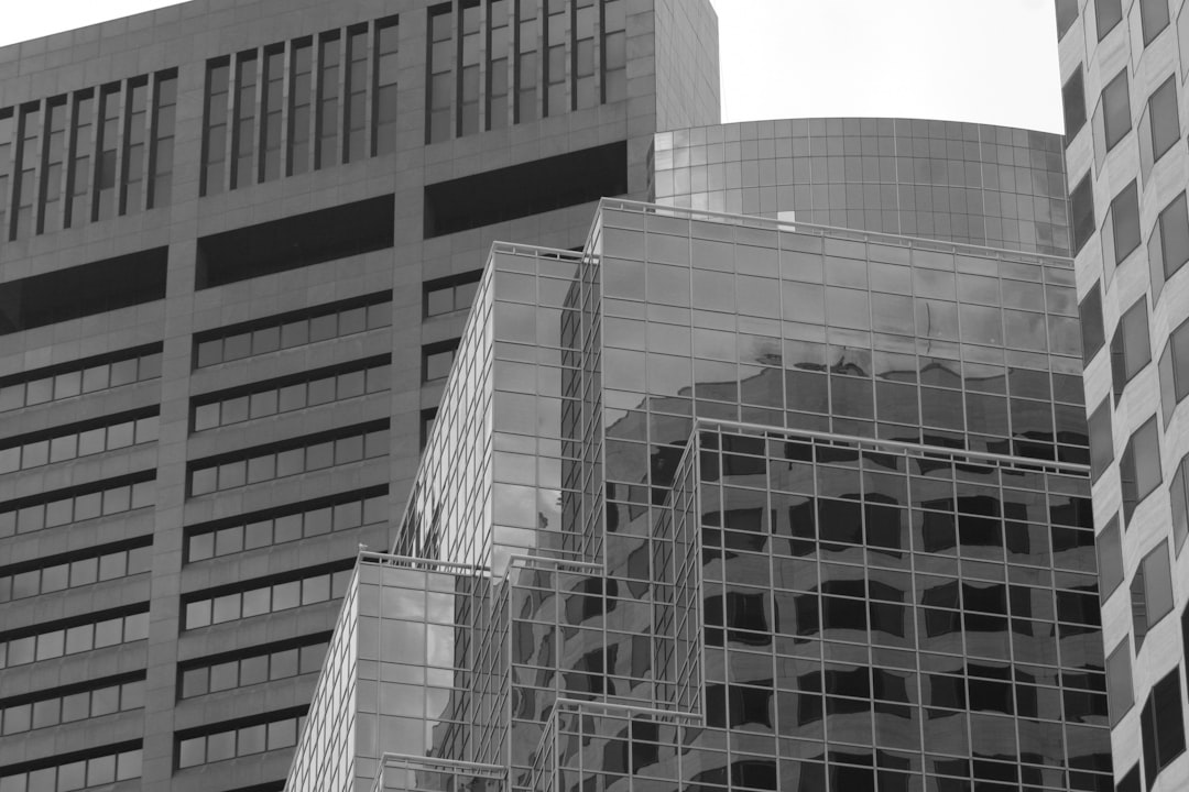 Top Holdings and Income Profile