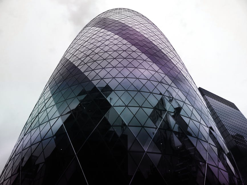 Real-world examples that illustrate the money side of leadership moments