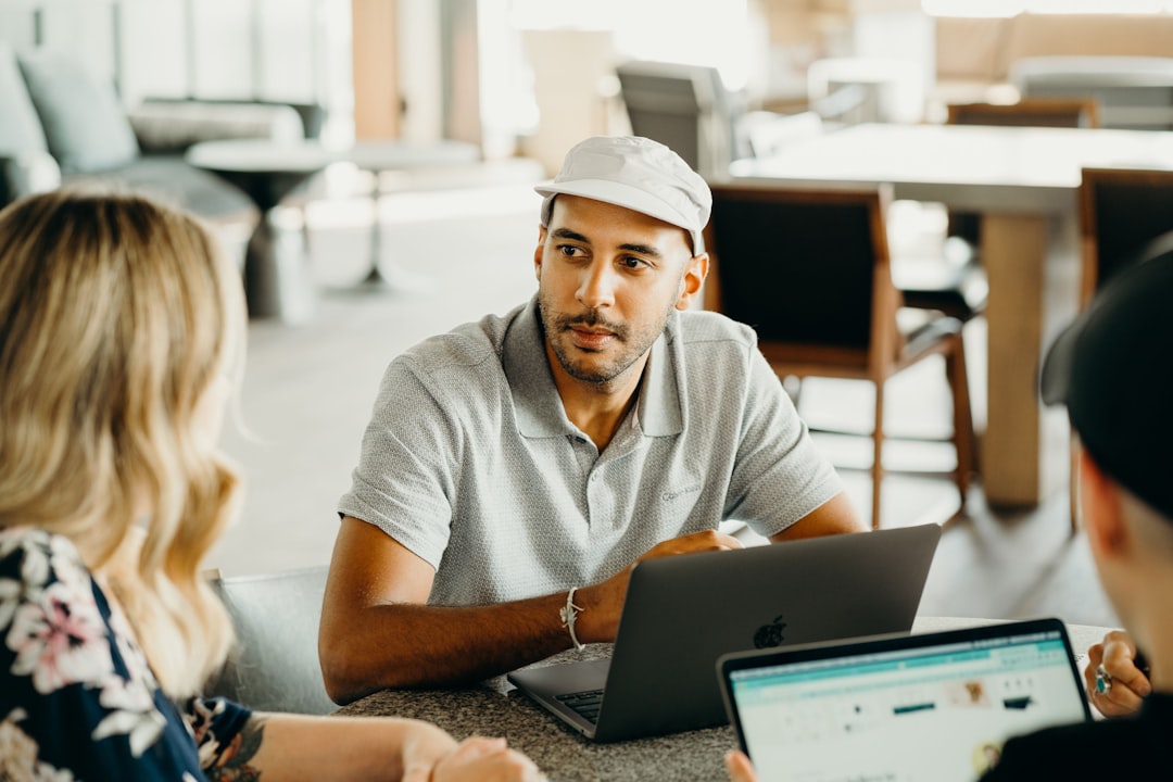 
If you are considering a position, here are actionable strategies that reflect a disciplined approach rather than a rea