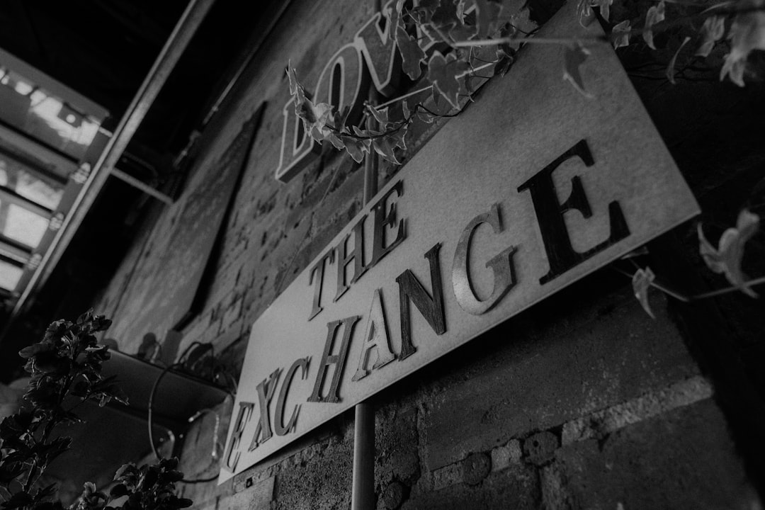 Performance Snapshot: Income vs. Price Pressure