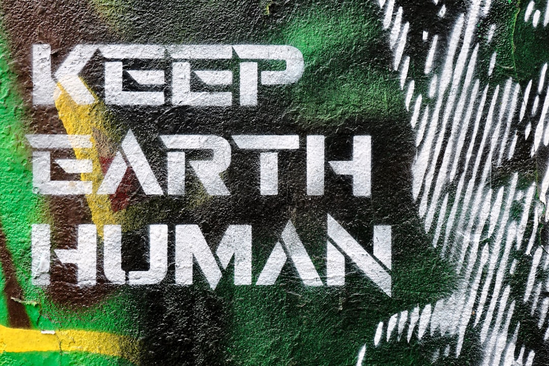 100% Completely Unsustainable Society Warned by Advisor