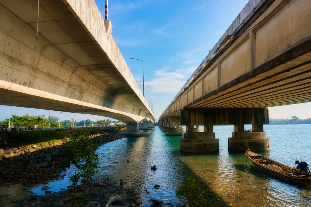 A High-Yielding Infrastructure Stock Retirees Can Lean On