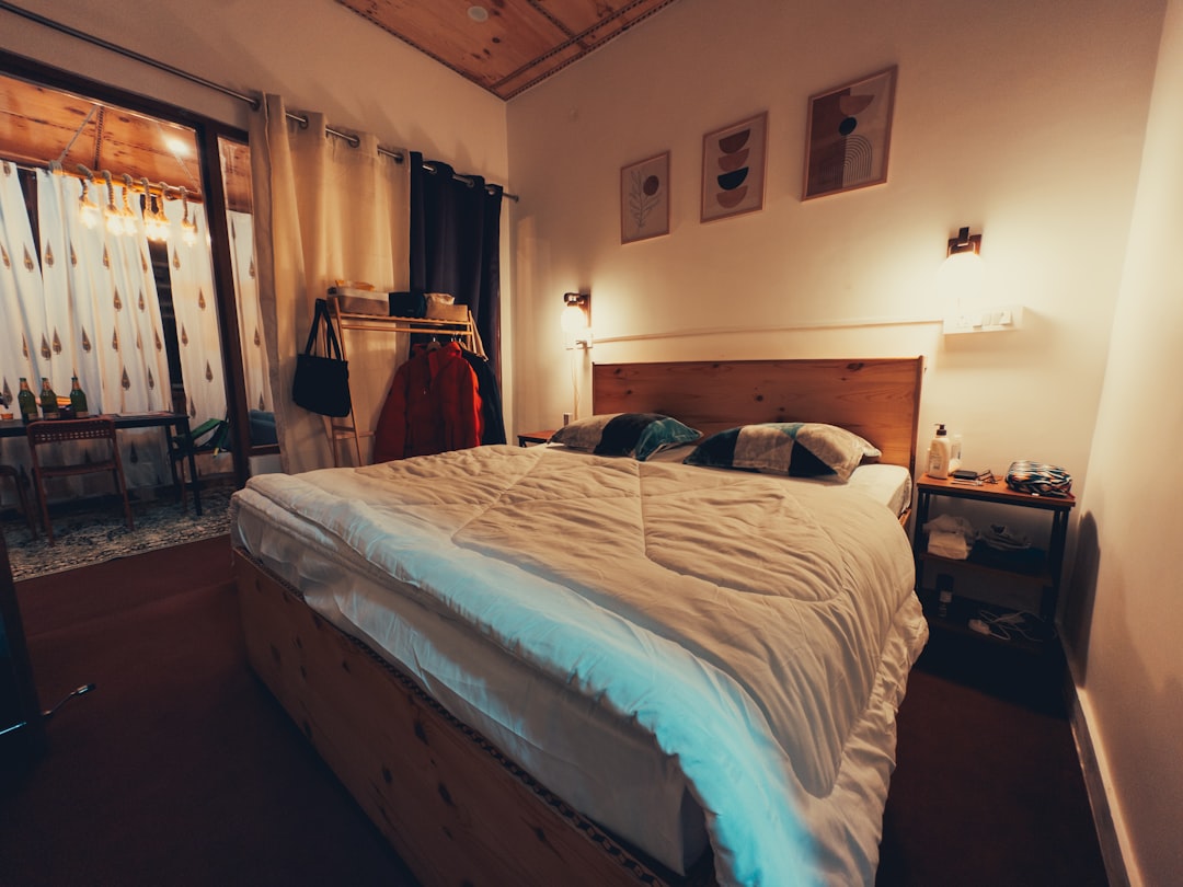 Airbnb Stock Sell After Insider Sells 237K Shares