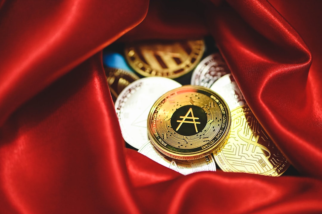 Altcoins Keep Steady as Bitcoin Defends 64K Level