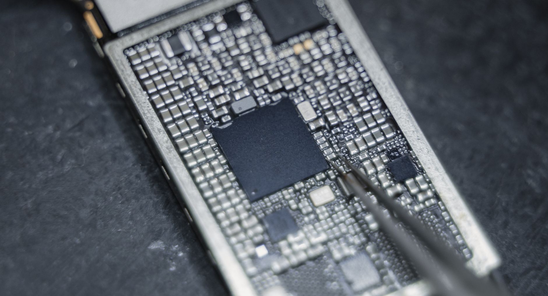 AMD on the Verge: The Next Trillion Chip Stock Debate