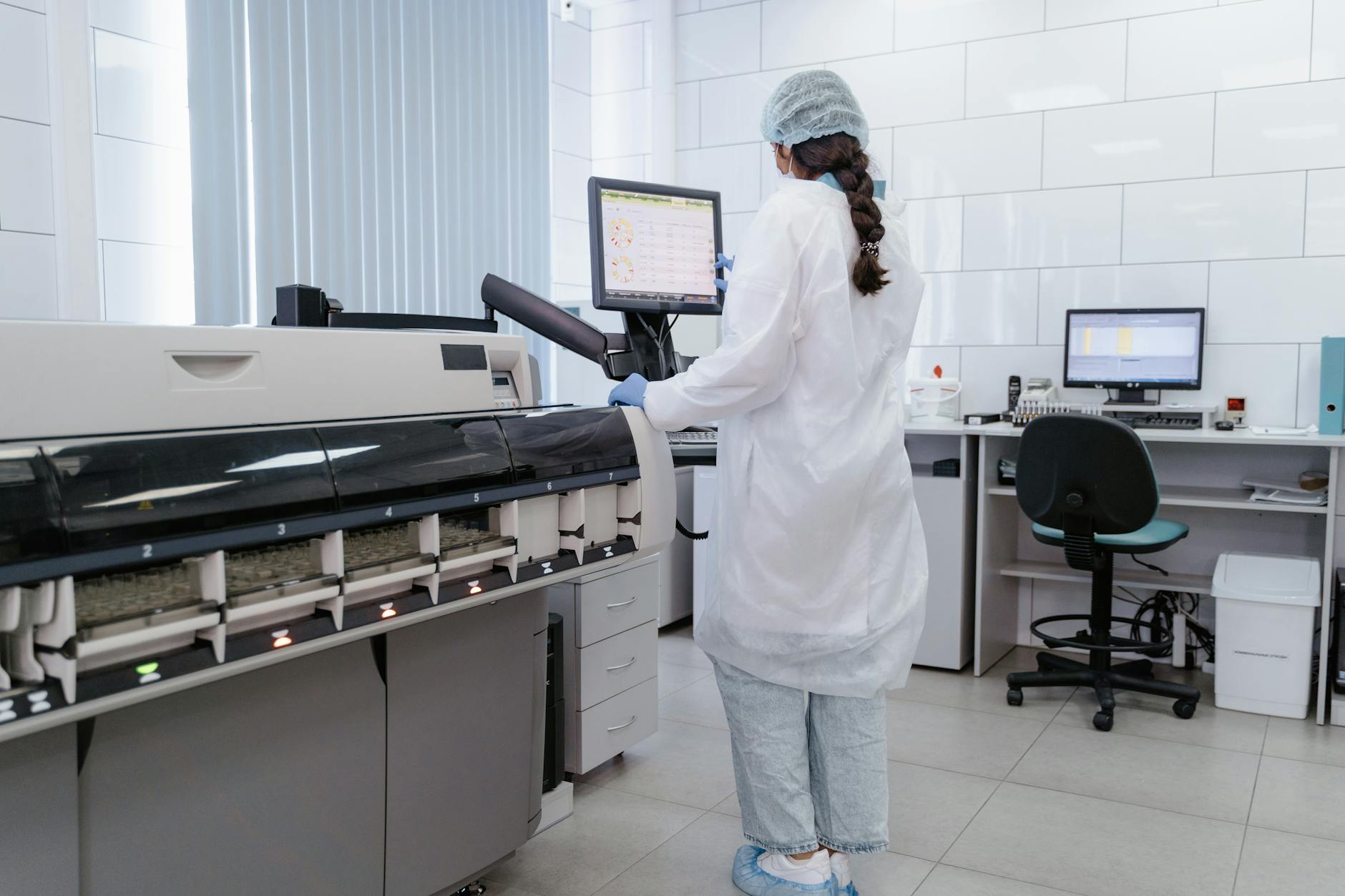 Amgen: Biotech Giant's Path to Growth and Recovery