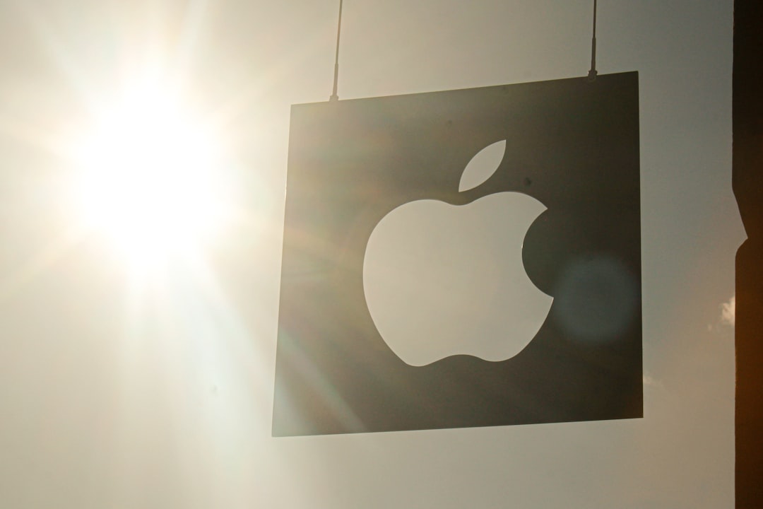Apple Rolling Huge Price: What Investors Need to Know Now