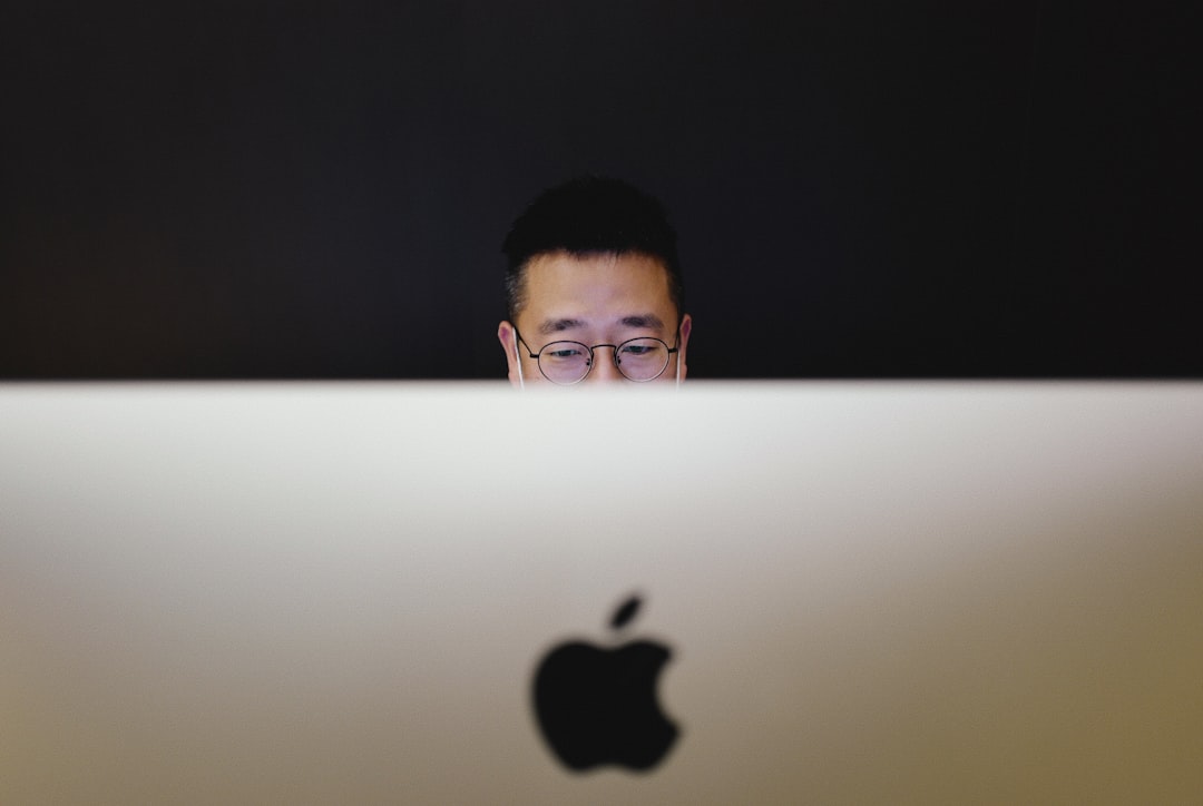 Apple’s $100 Billion Buyback Sparks Wall Street Watch