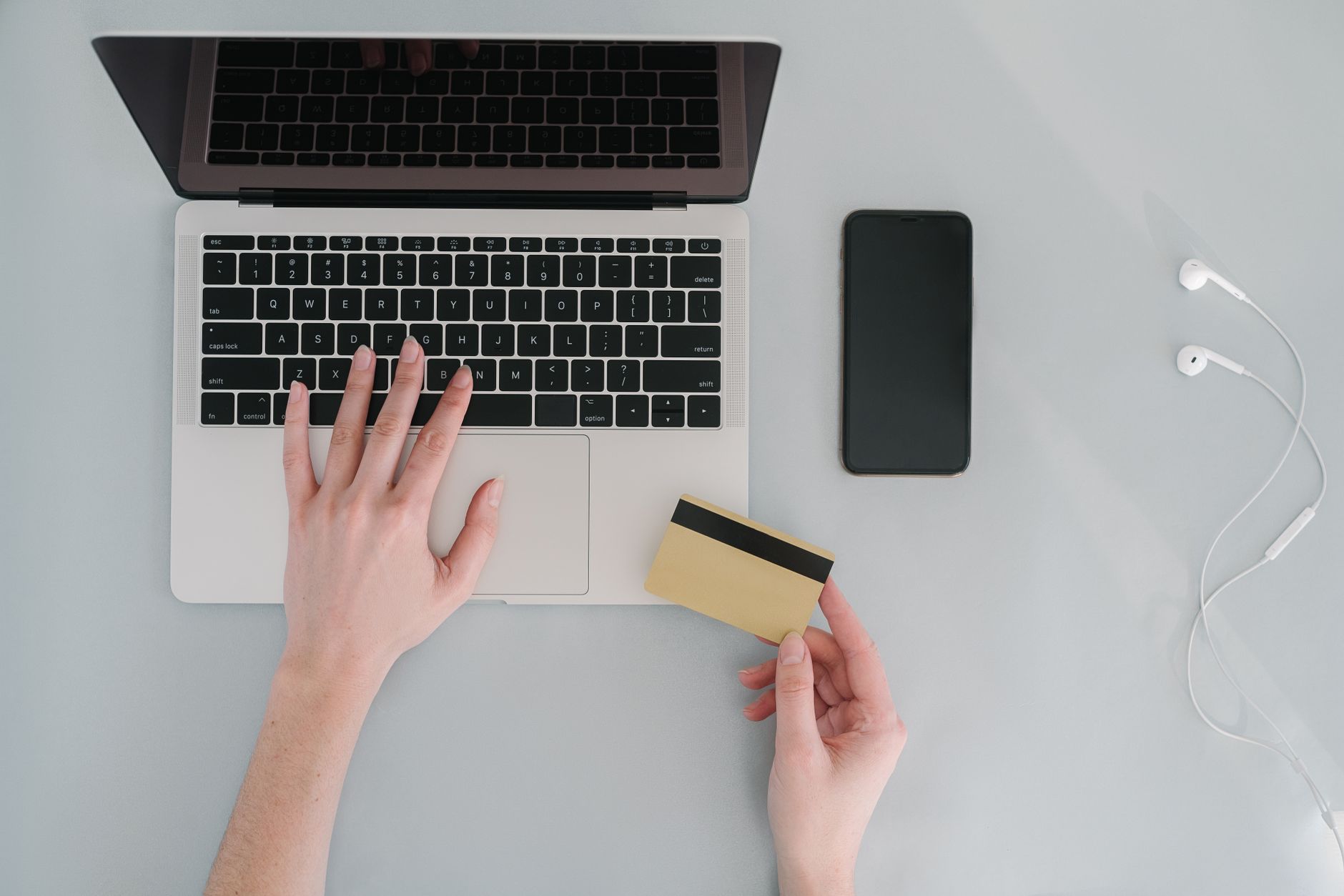 Are Online Banks Safe? What Happens If One Fails Today