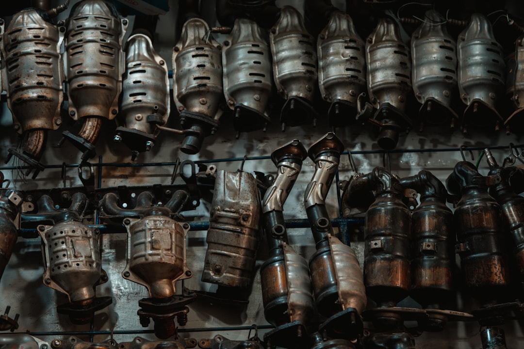 Auto Parts Stock Year: 42% Rise and a Major Insider Cash-Out
