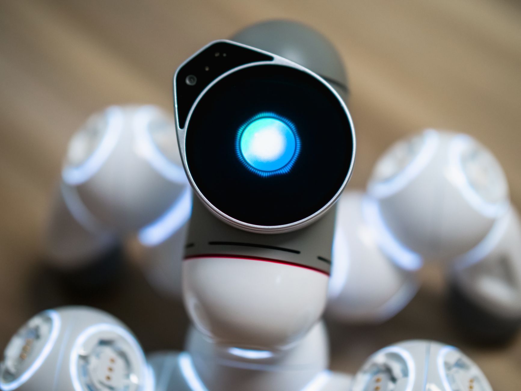 Better Artificial Intelligence (AI) Stock: Alphabet vs Meta