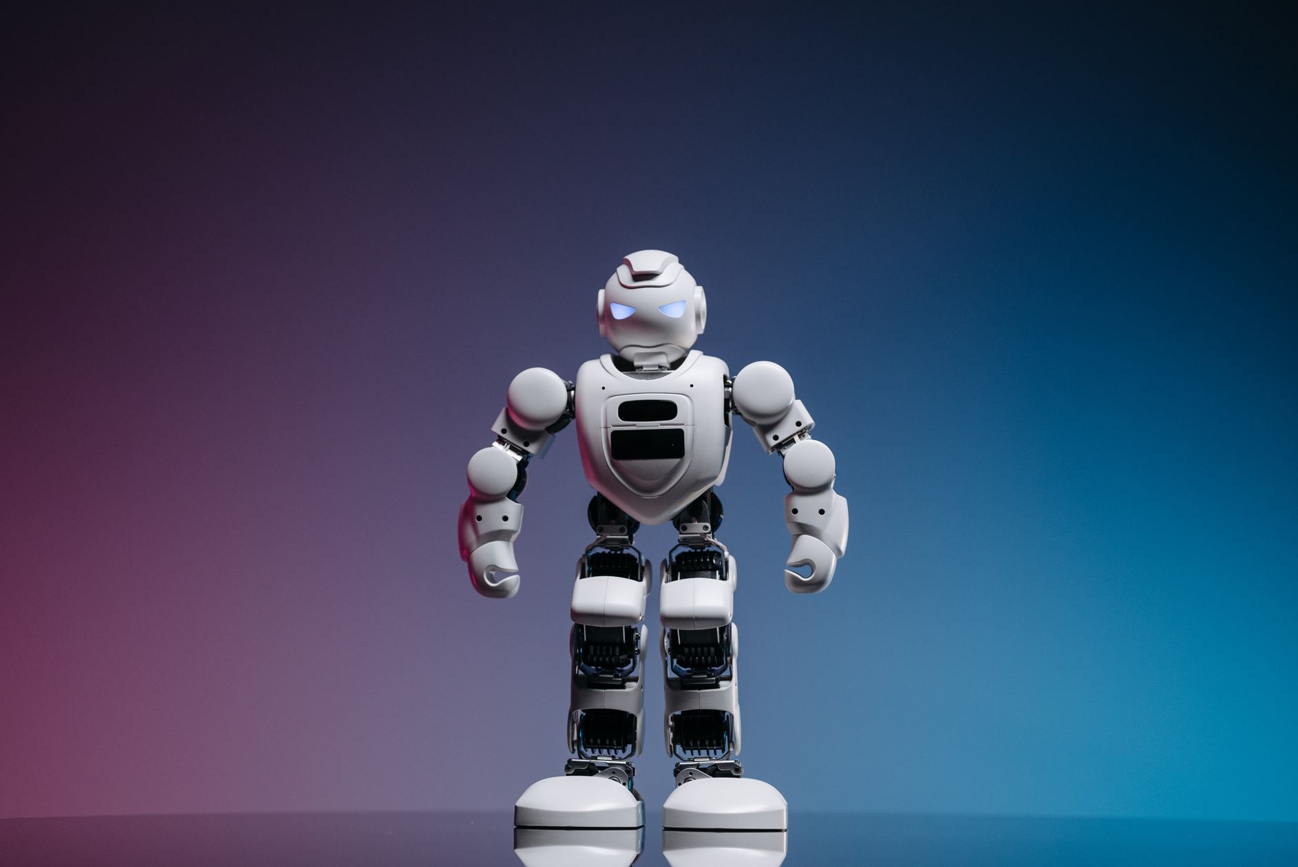 Better Artificial Intelligence (AI) Stock Buy: AMD vs Nvidia