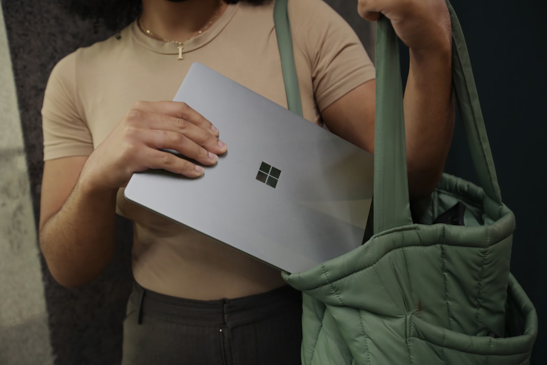 Better Stock Now: Microsoft or Netflix—Where to Invest?