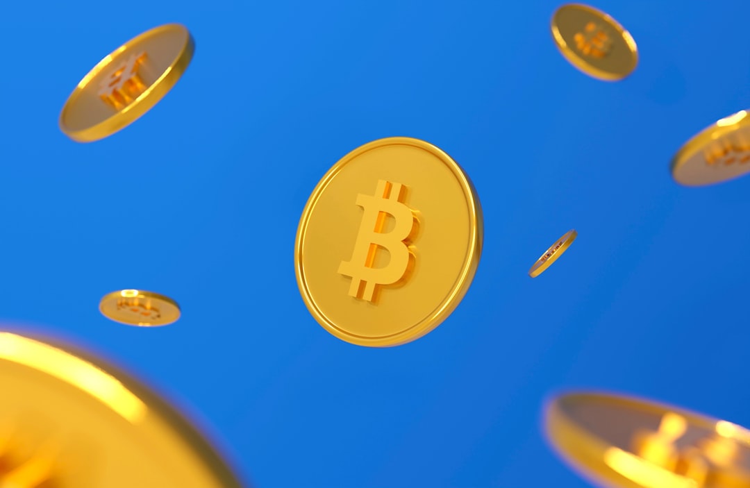 Bitcoin Bleeds Weekly Defy as XRP and SOL Stand Out