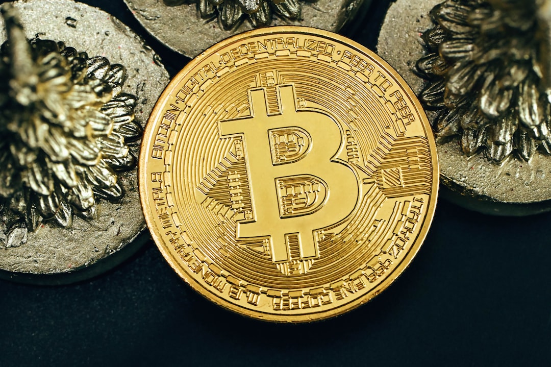 Bitcoin ETFs Post 5-Week Buying Streak: Institutional Revival and Hedging Shifts