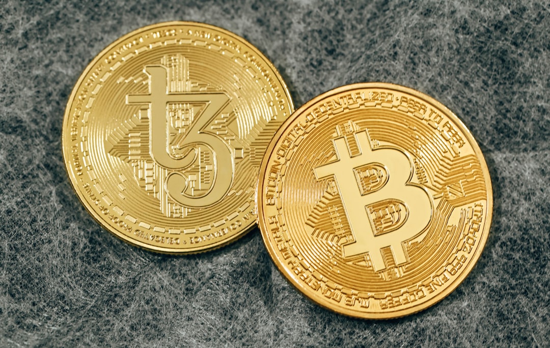 Bitcoin Jumps, Oil Drops as Trump Halts Iran Strikes