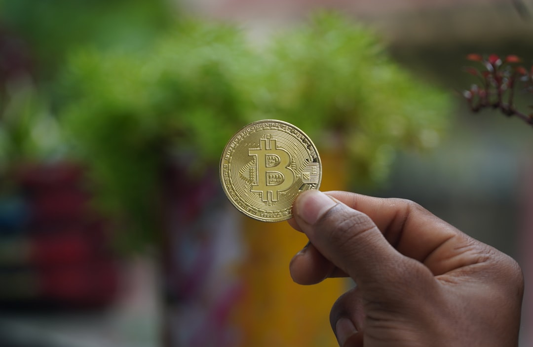 Bitcoin’s Price Drops Toward $71K as Liquidations Surge