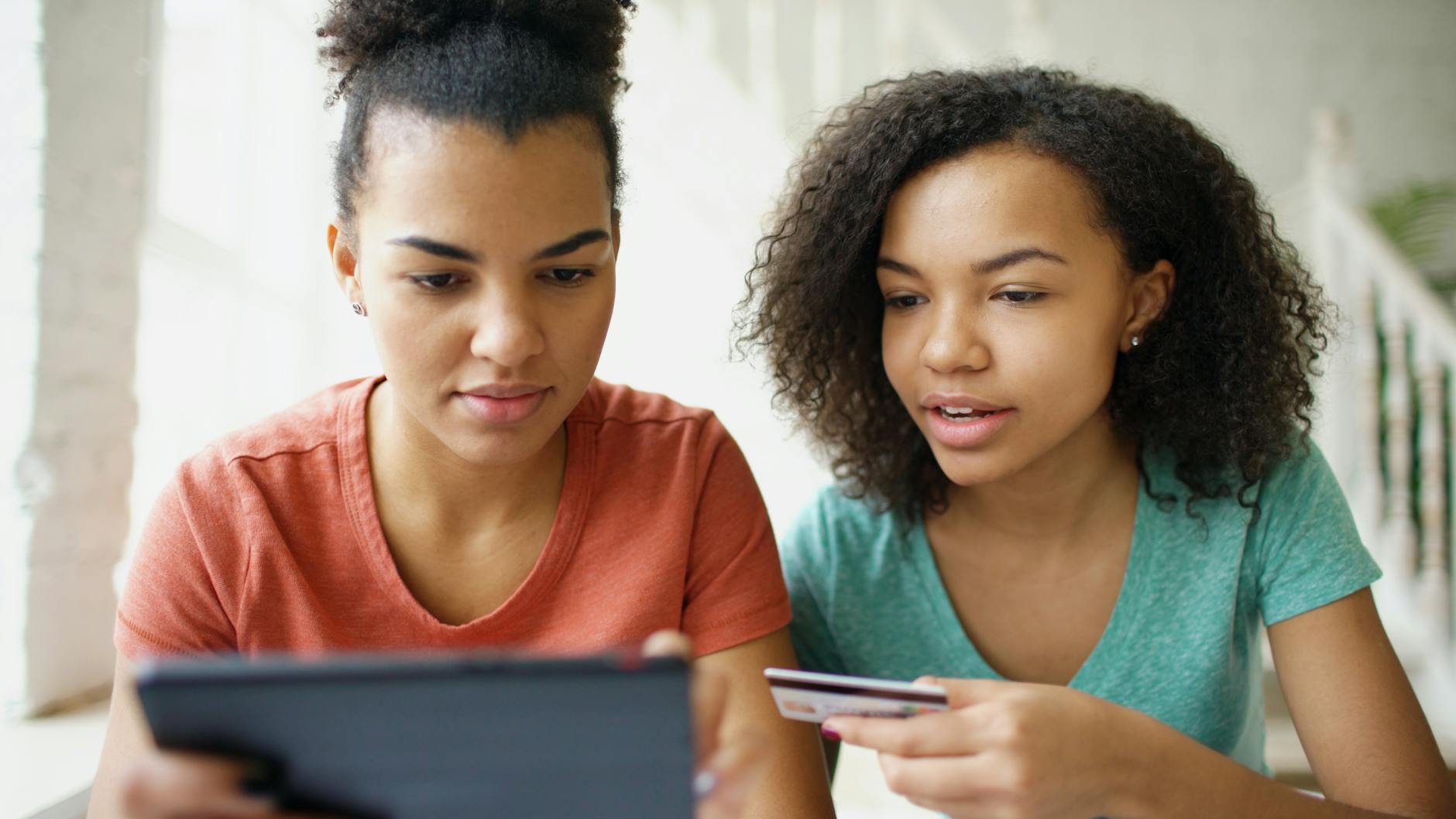 Bright Valley Capital Makes a Major Vipshop Bet on VIPS