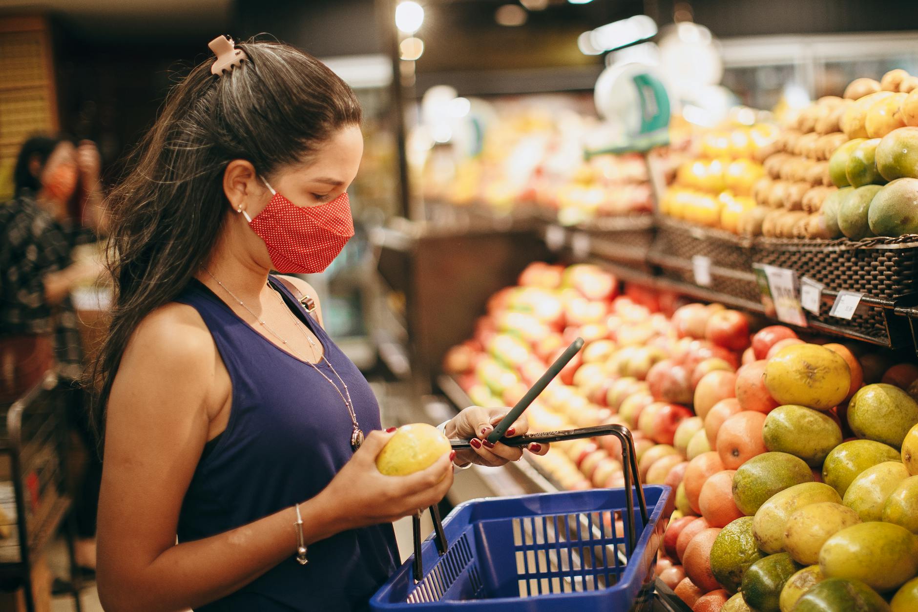 Budget-Conscious Shoppers Feeding Boom in Discount Groceries