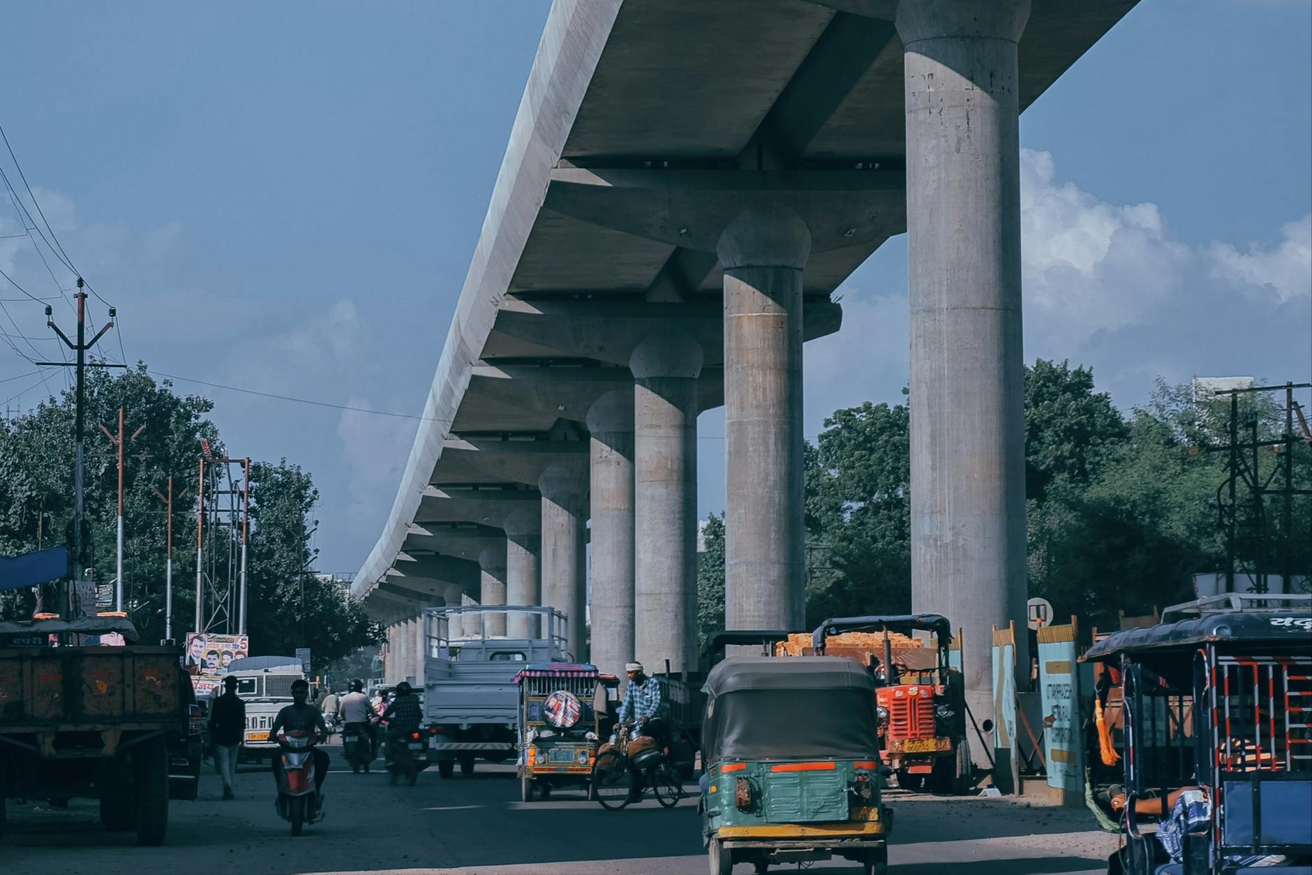 CDL Delivers Capital Gains with Income as Rates Near 4.4%