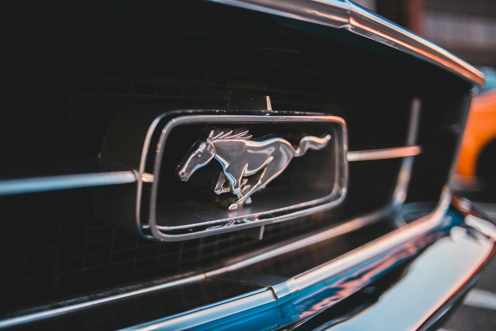 Chinese Automakers Take Ford: New Competition in EV Era