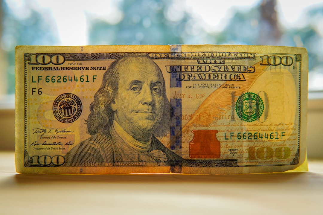 Counterfeit $100 Bills Turned Online Gold Deals Into Fraud