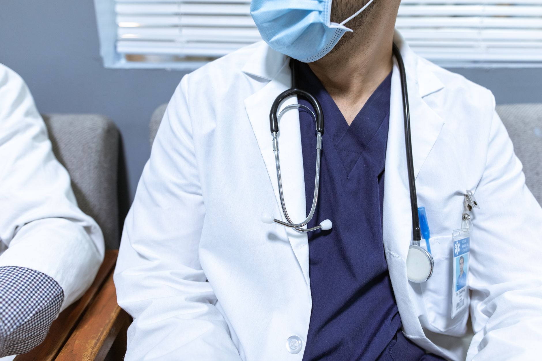 Doctor Cancels 2026 Christmas: Personal Finance Takeaways