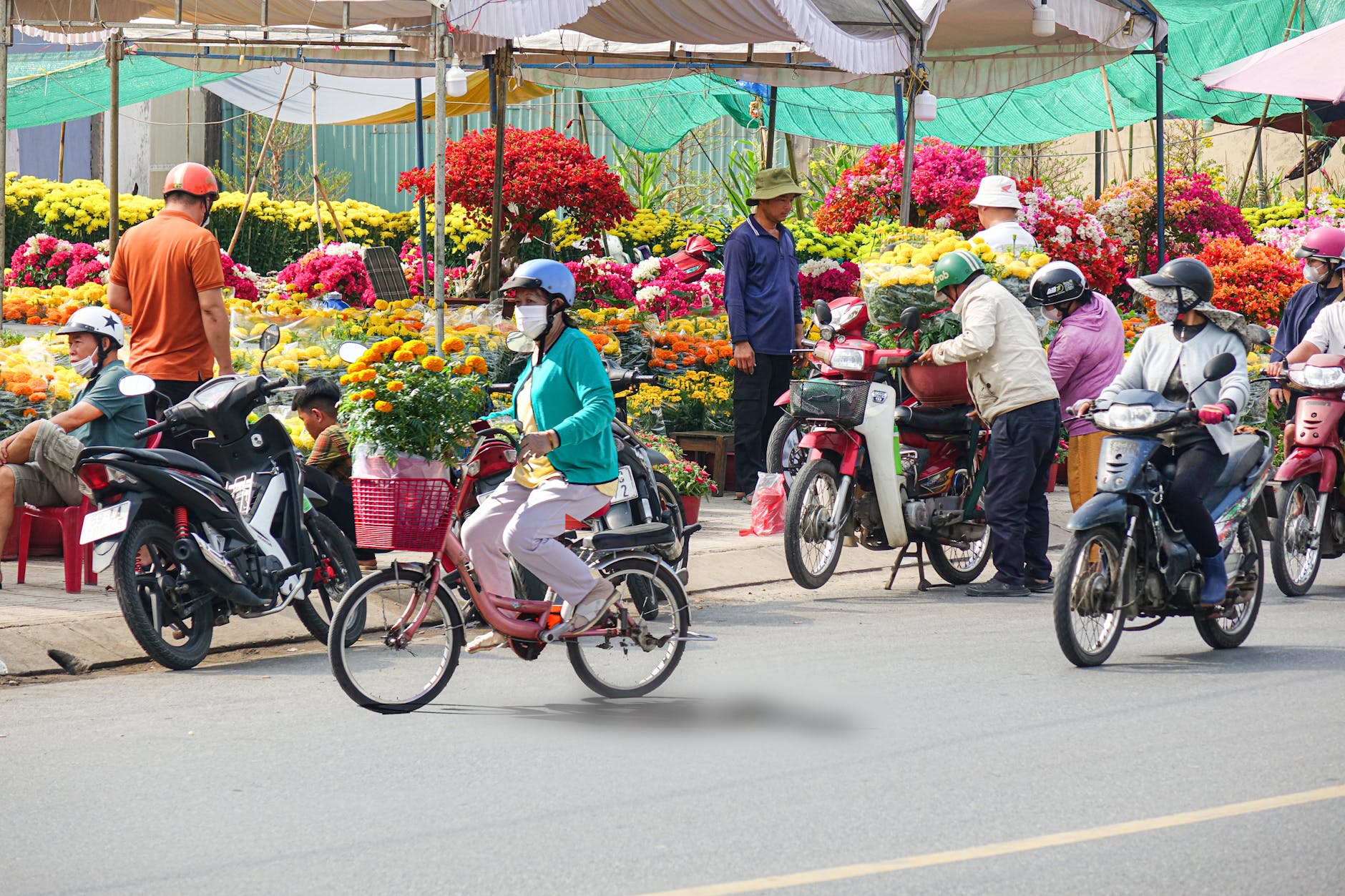 Emerging Markets ETFs Boasts Higher Returns and Lower Fees