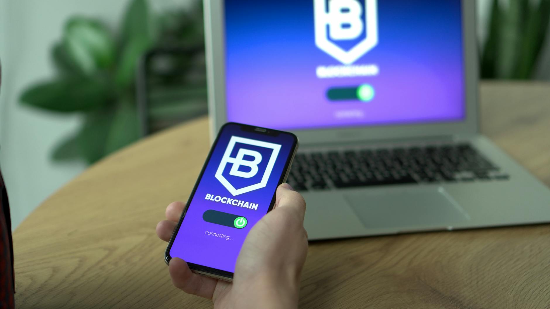 Ethereum Solana: Which Crypto Has More Upside Right Now