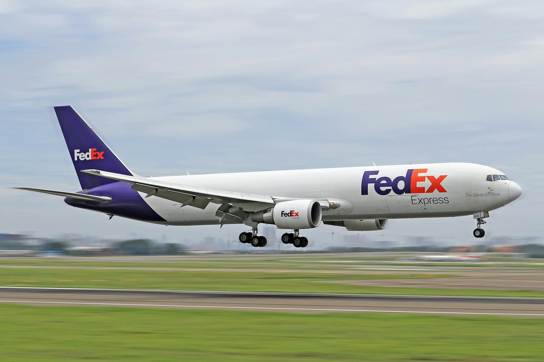 FedEx Following FedEx Freight: Is Now a Buy Opportunity?
