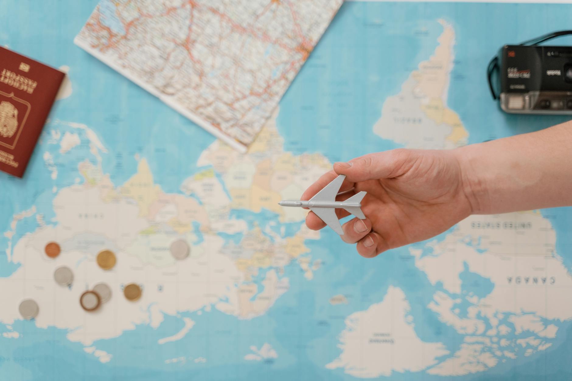 Frugal Travel Tips From Frequent Flyers: 6 Budget Tricks