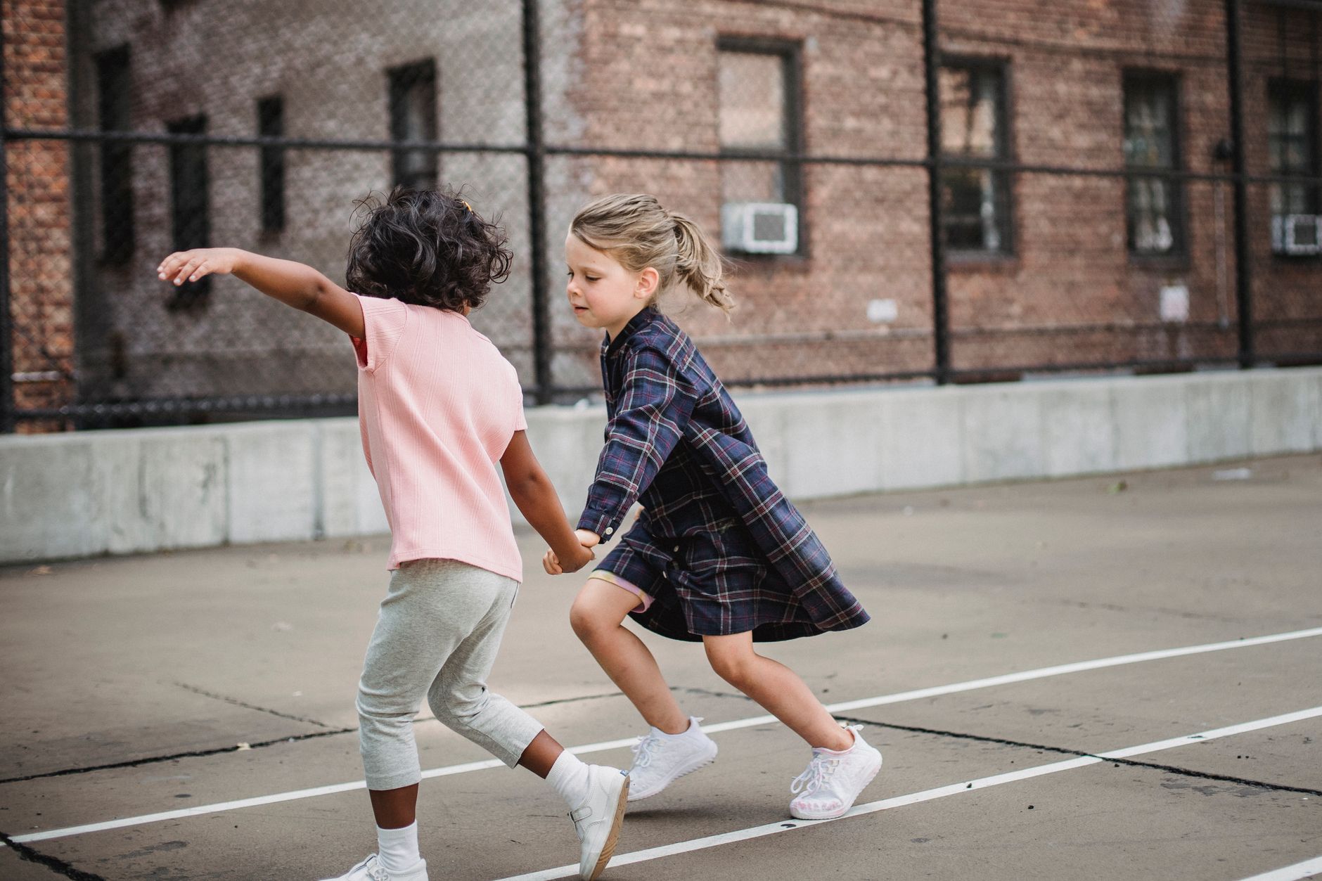 Harper Beckham’s Pink Walk: Fashion and Finance Trends