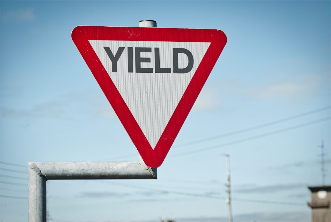 Higher Yield Consistent Dividend: Choosing VIG or FDVV