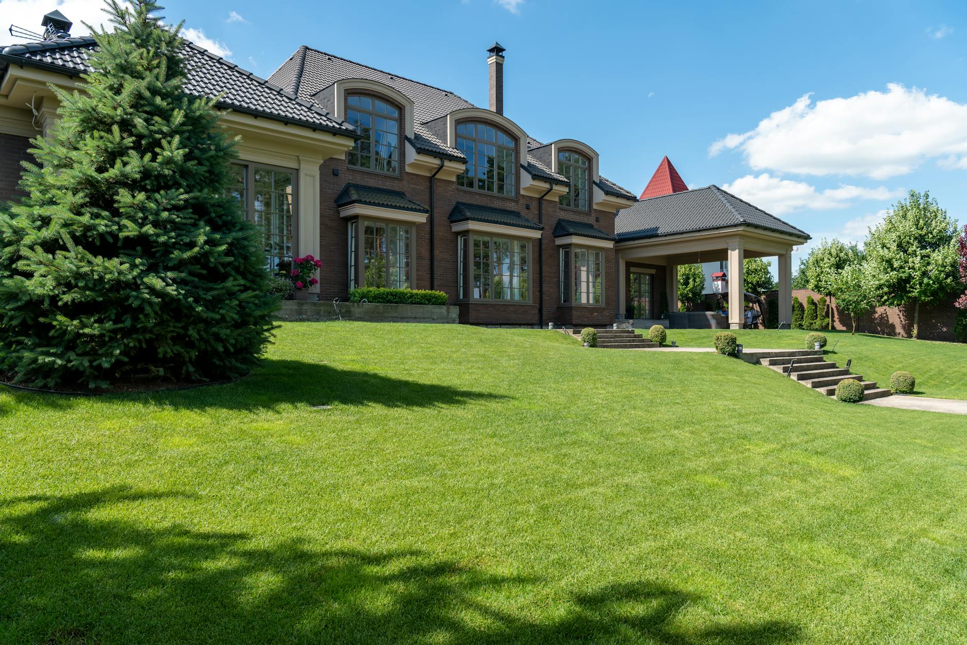 Homes Market Longest Years Signal Slower Spring Update