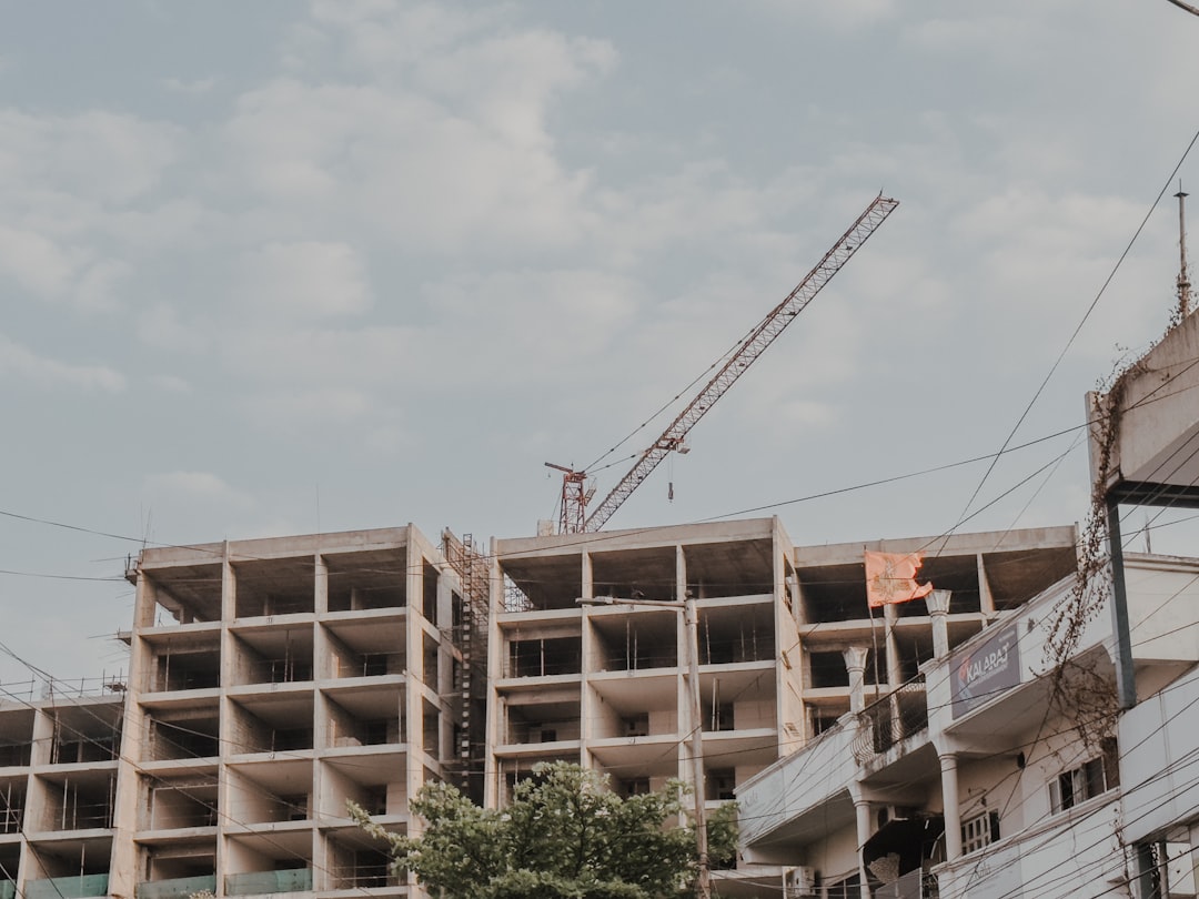 Housing Construction Can’t Grow as Demand Stays High Now